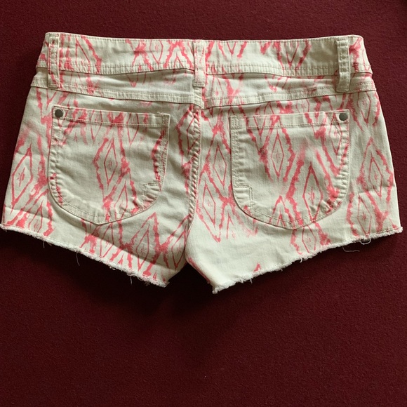 Junior Miss Shorts - Picture 3 of 3